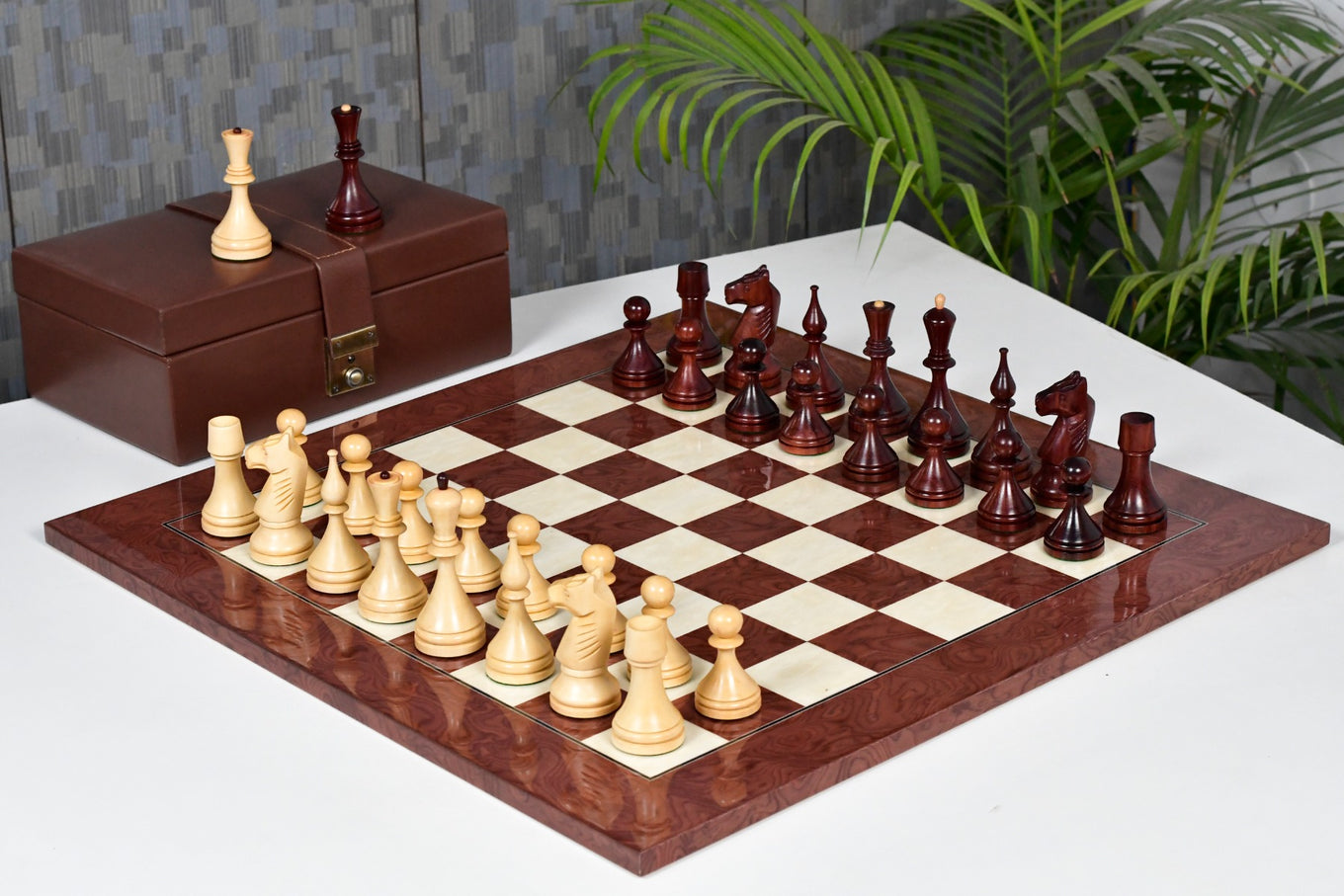 Repro 1961 Soviet Championship Baku Chess Pieces in Bud Rosewood / Boxwood with Board & Box -4" King