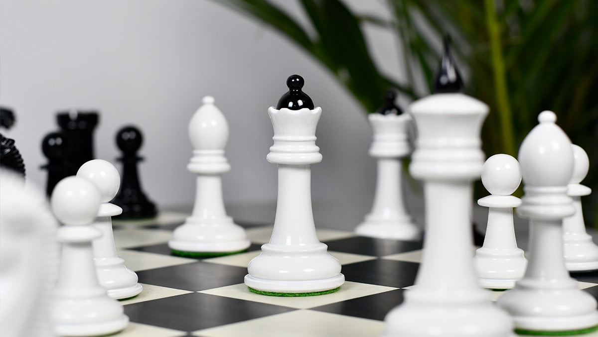 Reproduced 1940 Soviet Club Chess Set Ebony & Ivory White 4.0