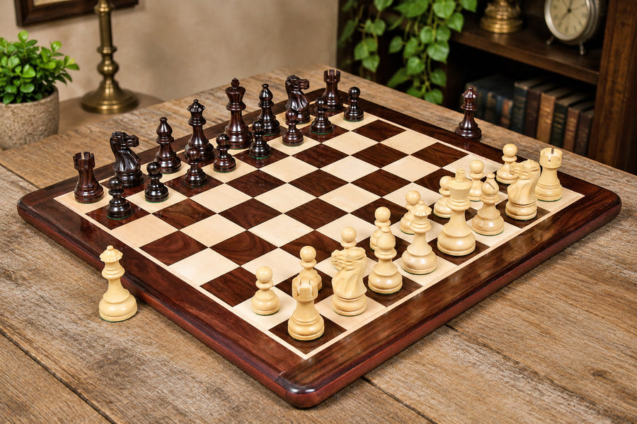 Smokey Staunton Chess Pieces in Rosewood/Boxwood with Board & Box- 3.8" King