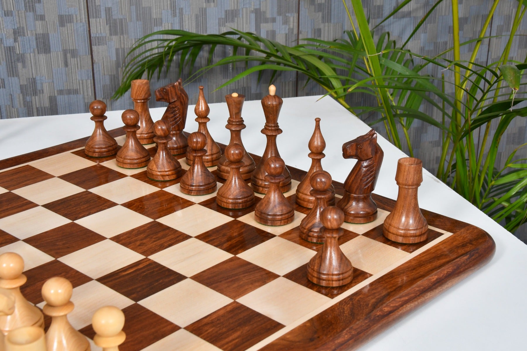 Combo of Repro 1961 Soviet Championship Baku Pieces in Sheesham/Boxwood - 4” King with Board