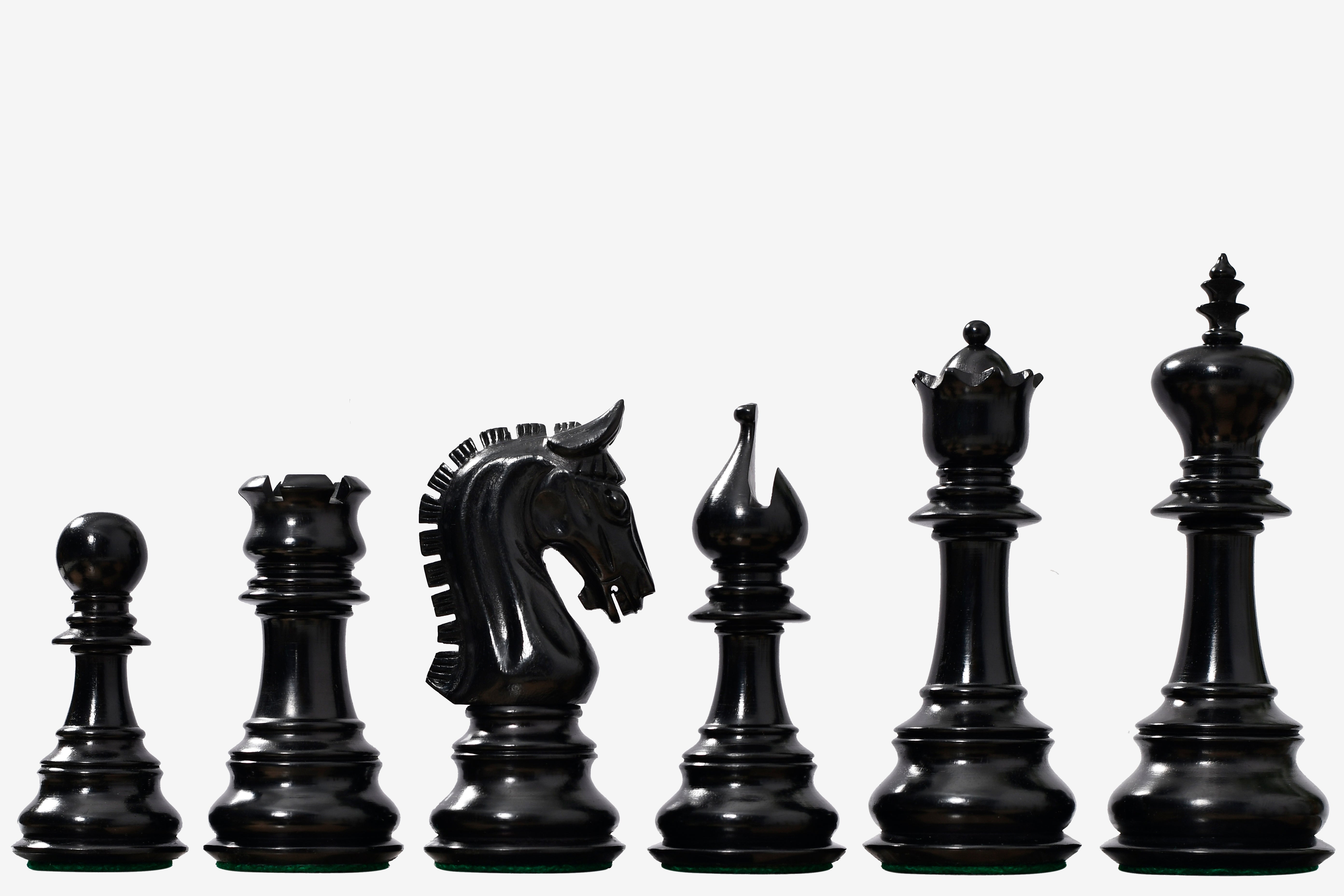War Admiral Luxury Chess Pieces – 4.4" King – Handcrafted Staunton Design in Ebony Wood & Antiqued Boxwood