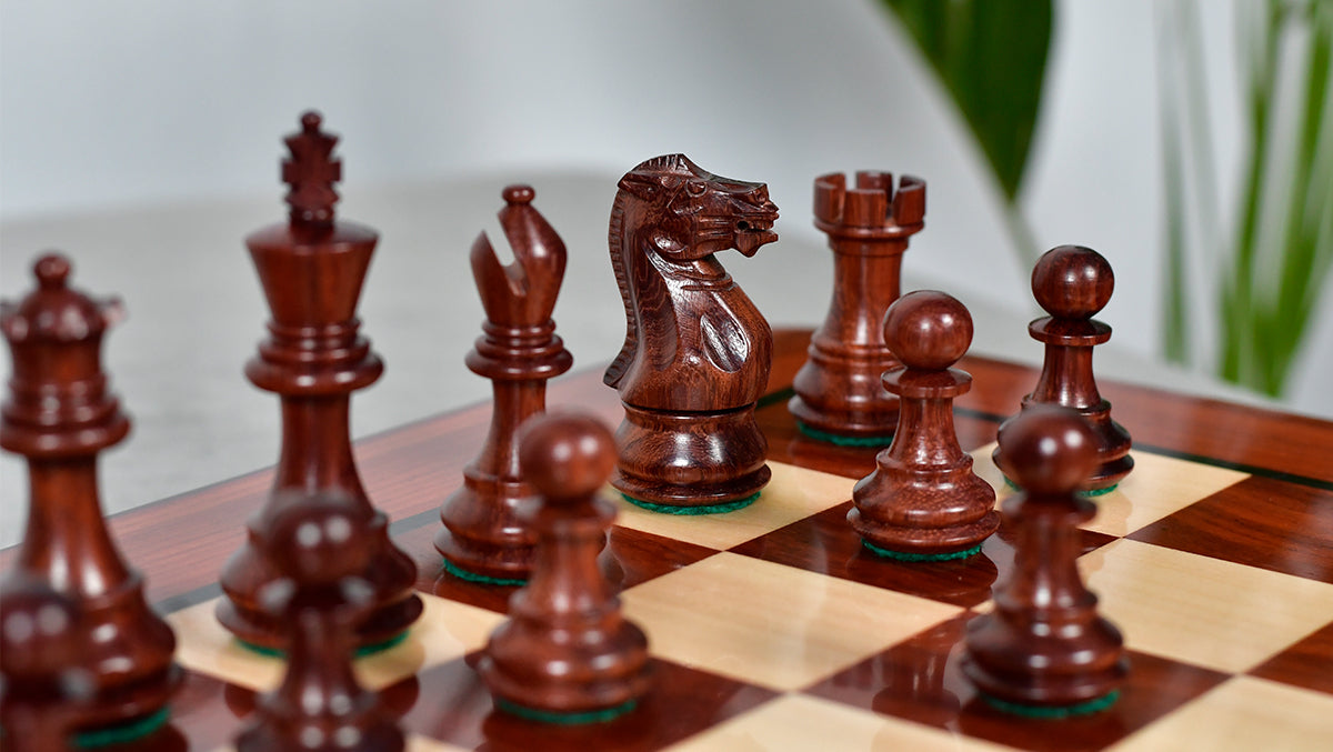 The Classic 101 Staunton Series Club Size Weighted Chess Pieces in Bud Rosewood & Boxwood - 3.0" King