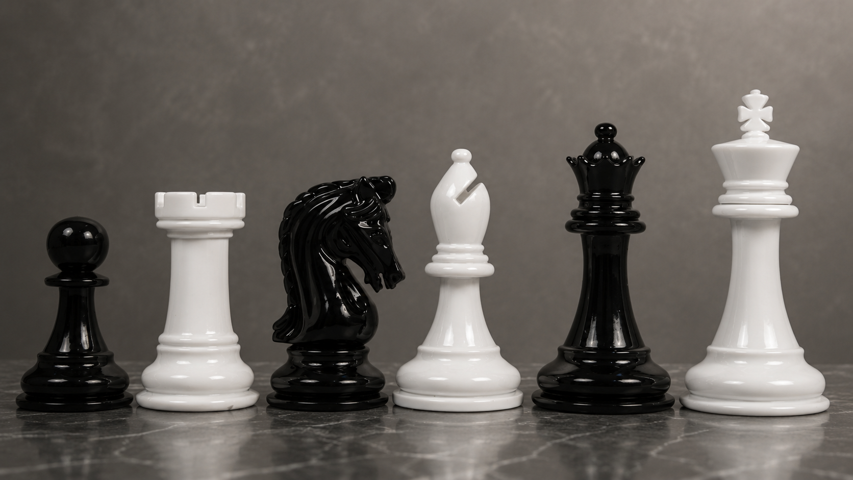 Imperial Collector Chess Pieces Black & White Painted 3.75" - Slightly Imperfect | CHESSBAZAAR