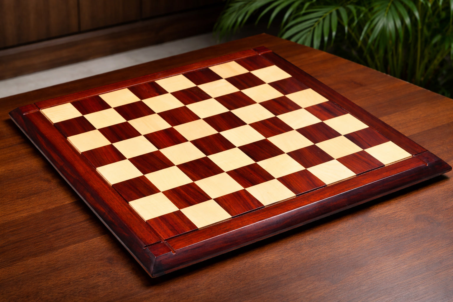Deluxe Bud Rosewood / Maple Wooden Chess Board  23" - 60 mm