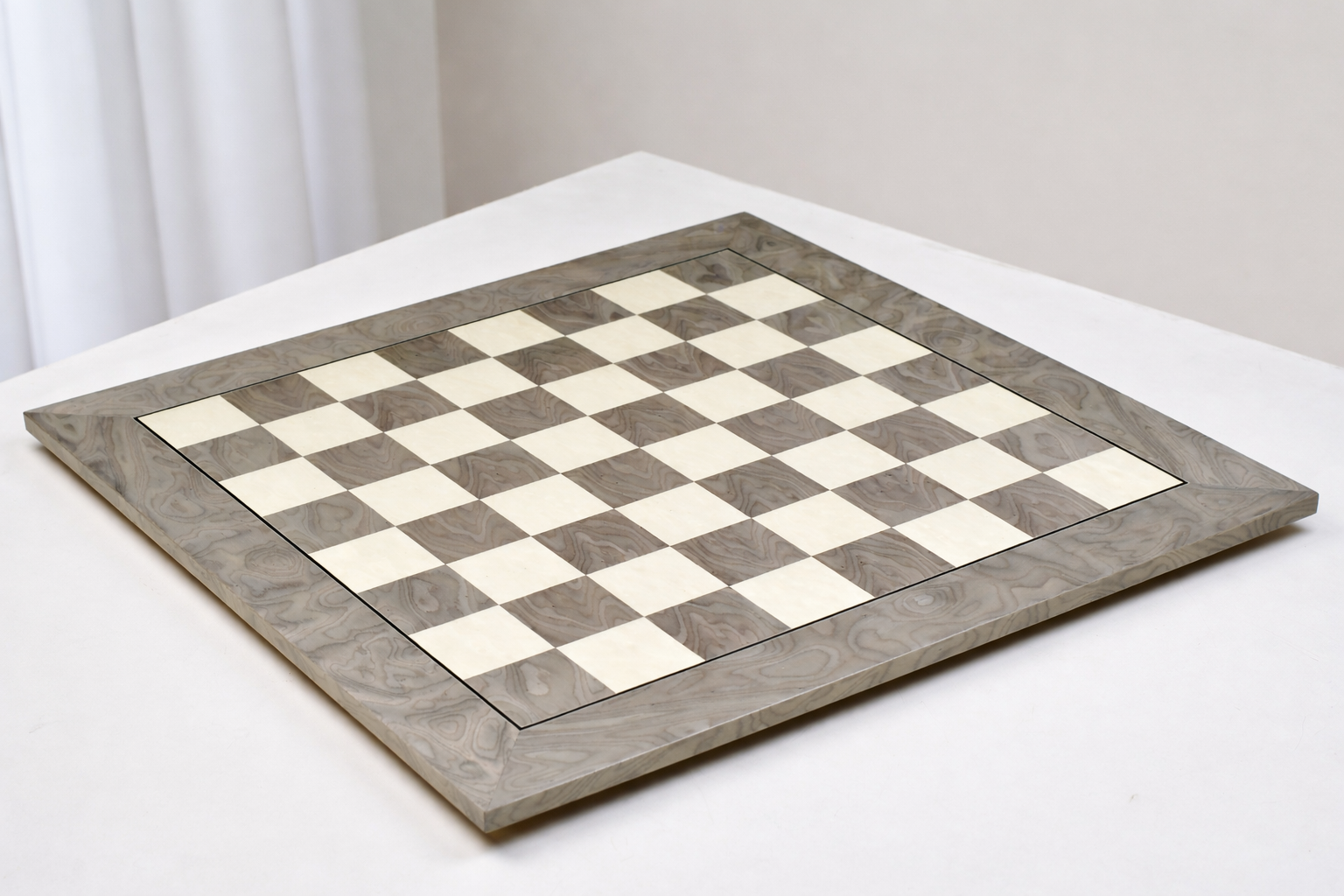 Finish Chess Board Wooden Deluxe Grey Ash Burl & White Erable Hi Gloss board 22" - 55 mm