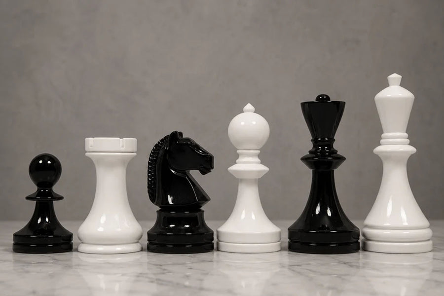 Chess Pieces Black & White Painted Boxwood 3.9" - Slightly Imperfect