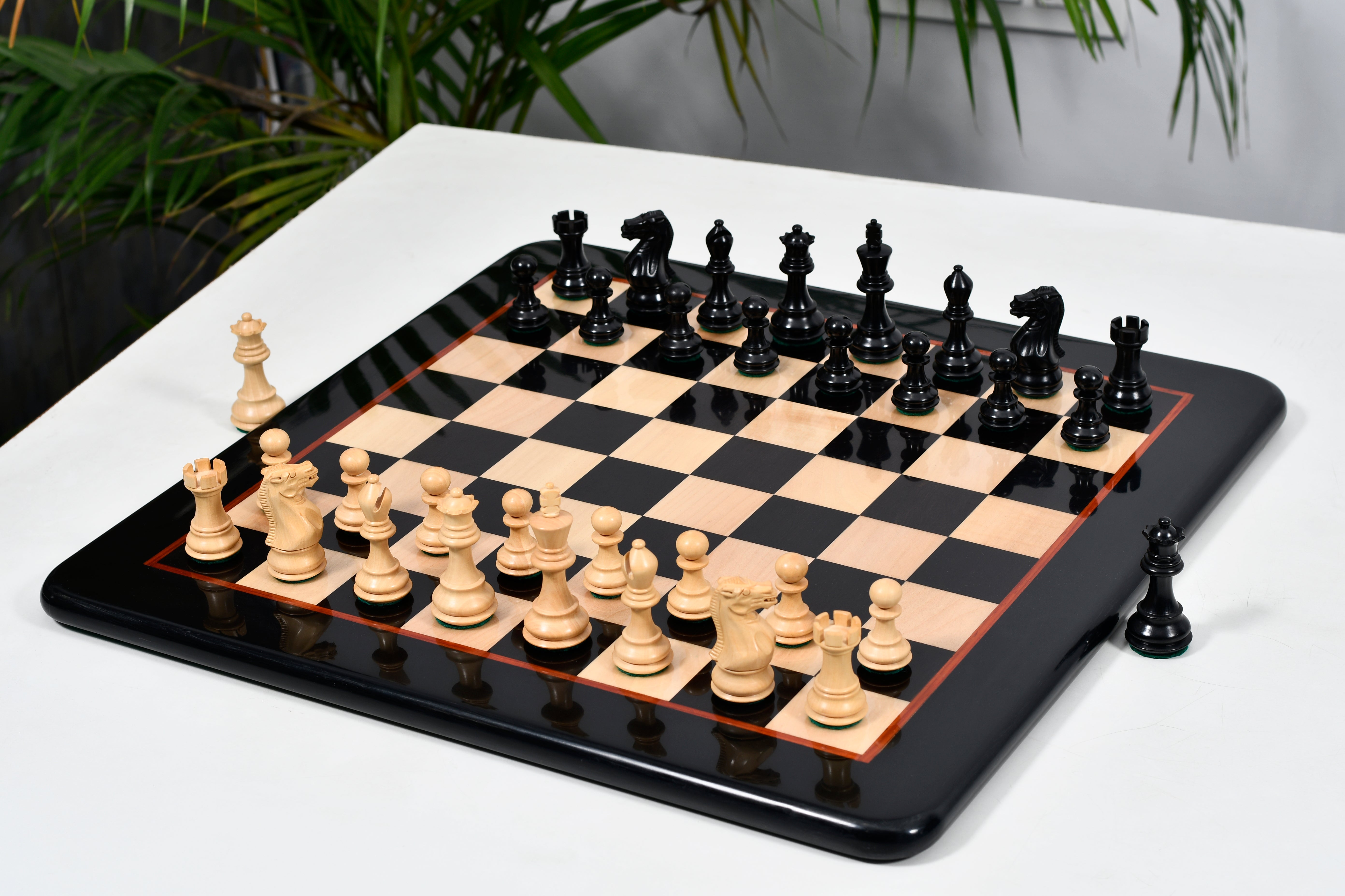 The Classic 101 Staunton Series Club Size Ebony Chess Pieces with 18" Ebony Chessboard - 3.0" King