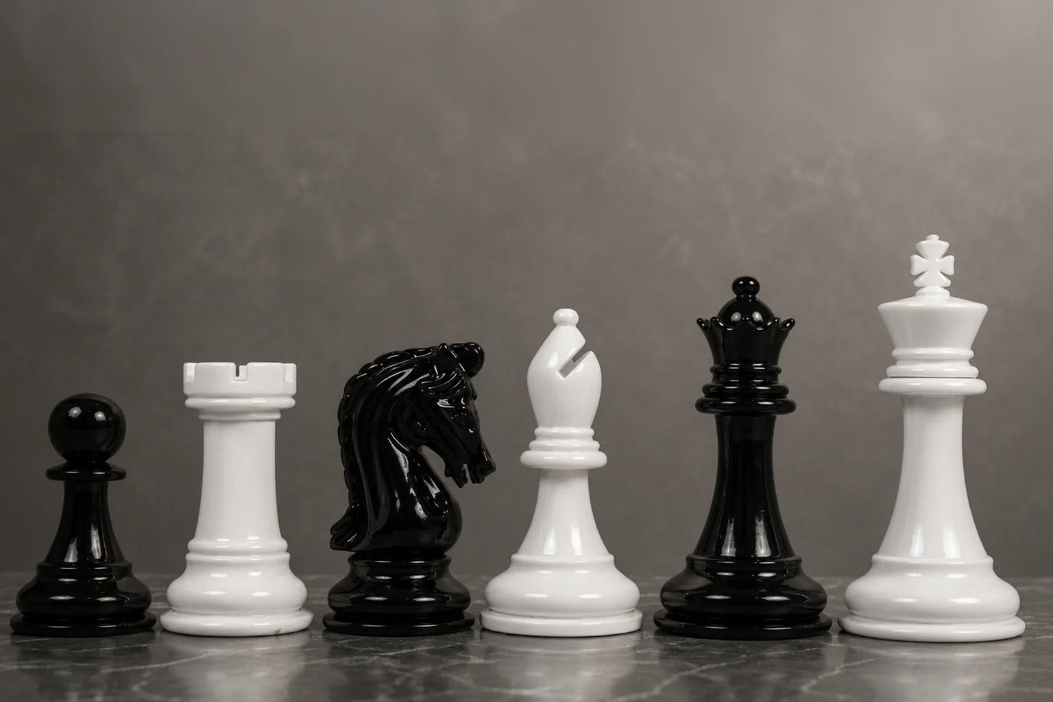 Imperial Collector Chess Pieces Black & White Painted 3.75" - Slightly Imperfect | CHESSBAZAAR