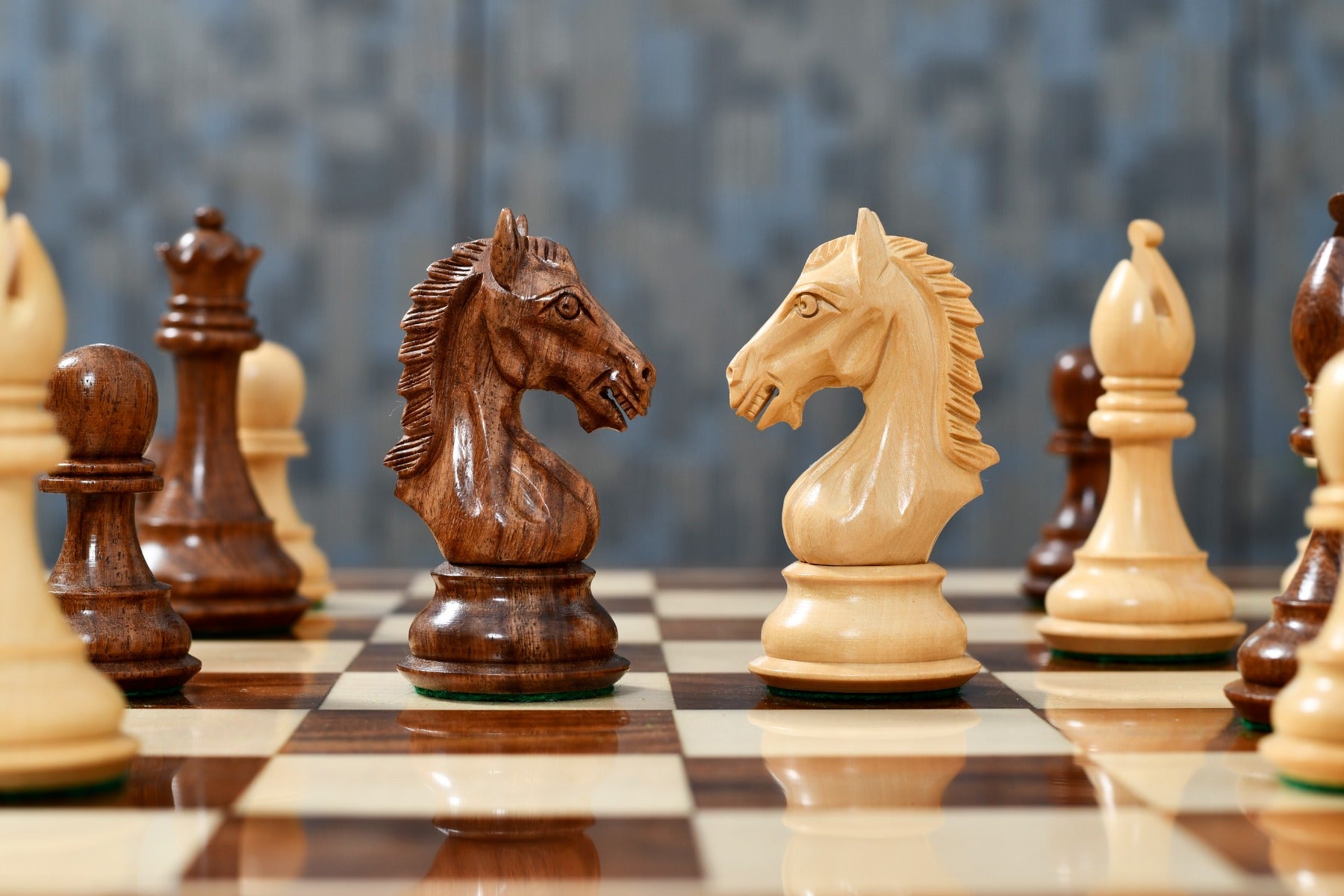 Derby Knight Staunton Weighted Chess Pieces in Sheesham & Boxwood - 4.1" King