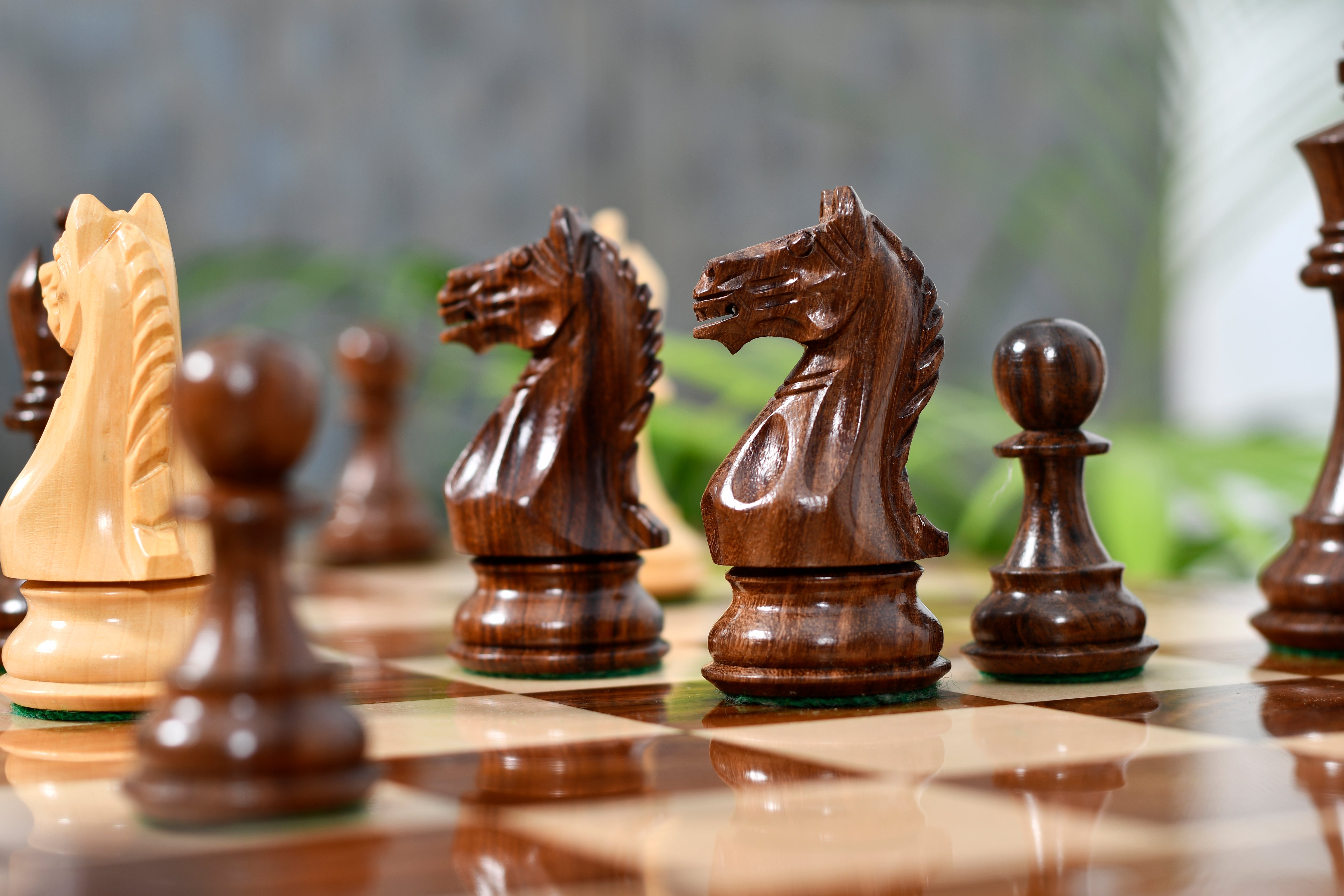 The Fierce Knight Staunton Wooden Chess Pieces in Sheesham & Boxwood - 4.0" King