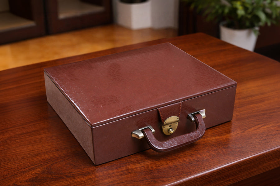 Brown Leatherette Chess Coffer Hi-Gloss Crocodile Finish 3.6"-4.1"- King