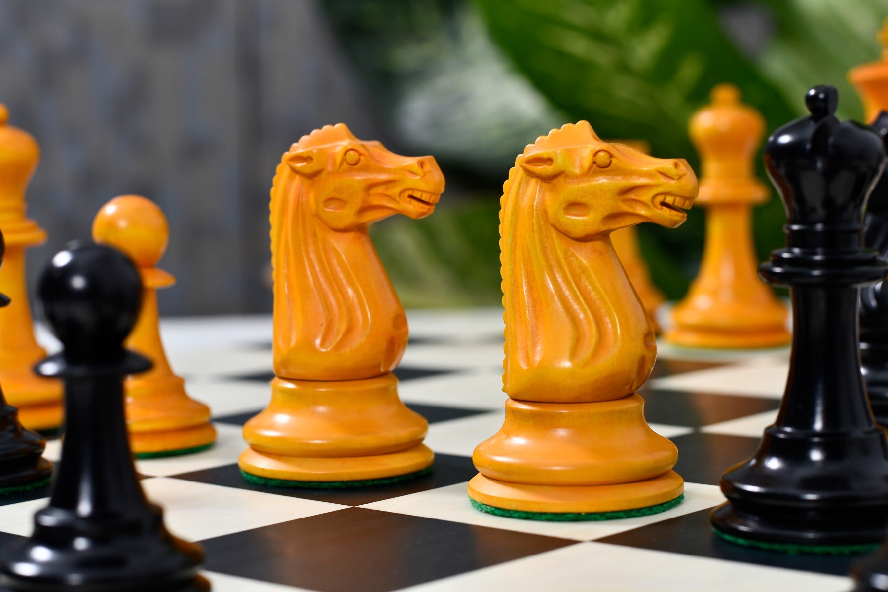 Circa 1887 Turner-Teich Staunton Chess Pieces Ebony & Golden