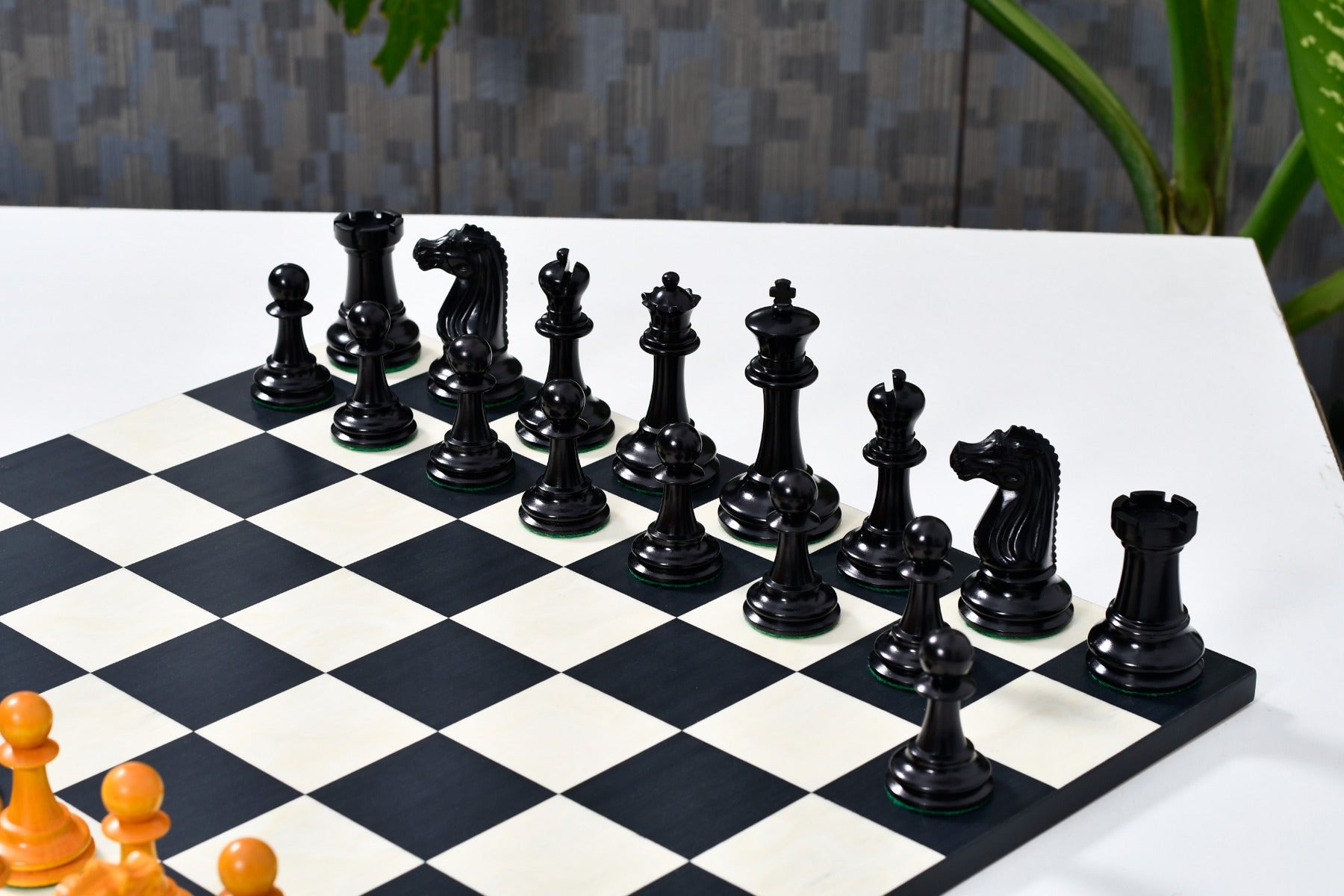 Circa 1887 Turner-Teich Staunton Chess Pieces Ebony & Golden
