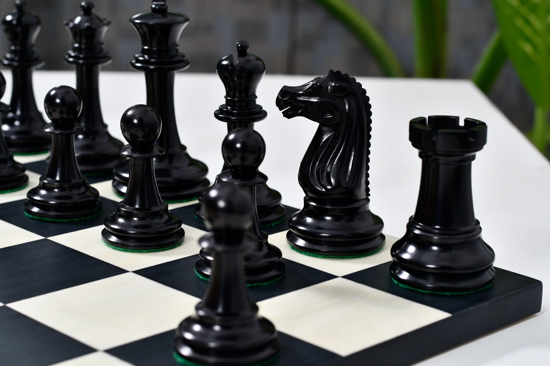 Circa 1887 Turner-Teich Staunton Chess Pieces Ebony & Golden