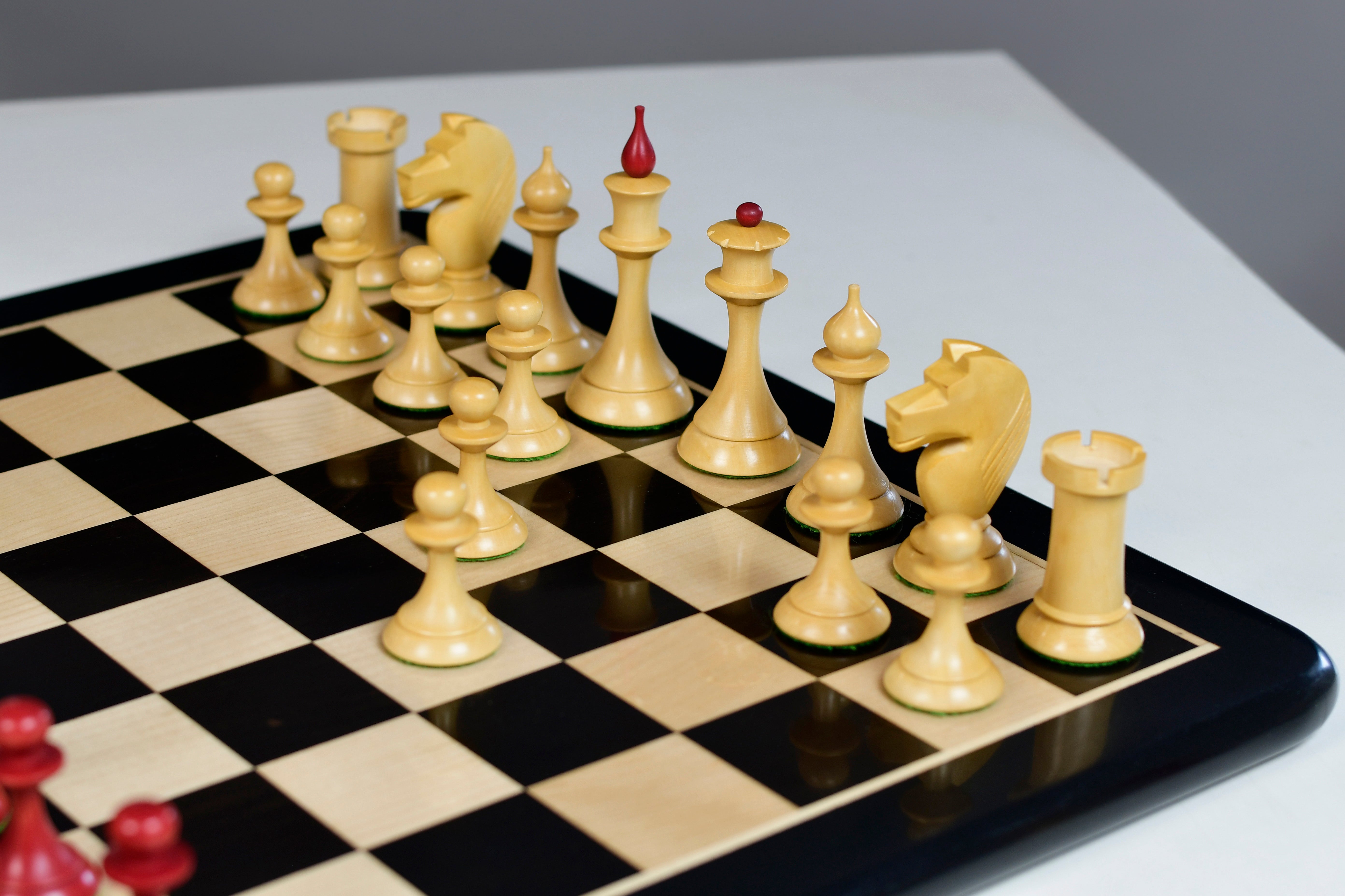 1950s Soviet Latvian Chess Pieces in Stained Crimson Boxwood 4.1
