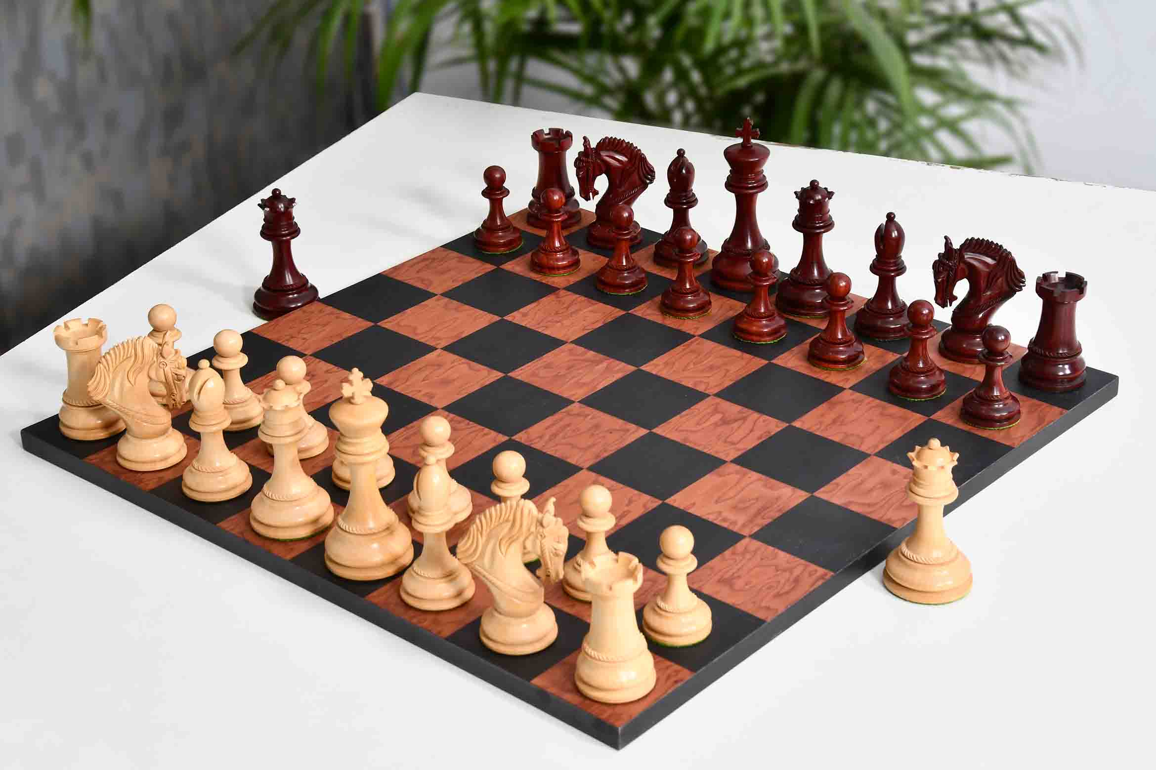 Excalibur Luxury Chess Pieces Bud Rosewood 4.6" with Minimalist Board