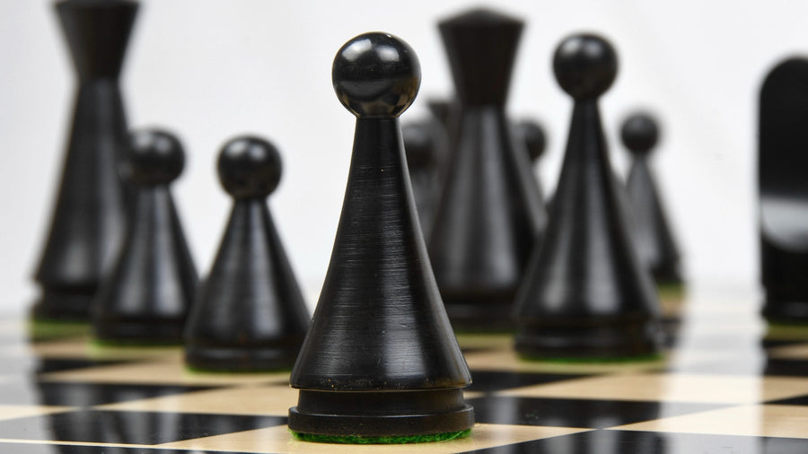 The Classic Cone Shaped Chess Pieces in Ebonized/Boxwood - 4.09" King with Board