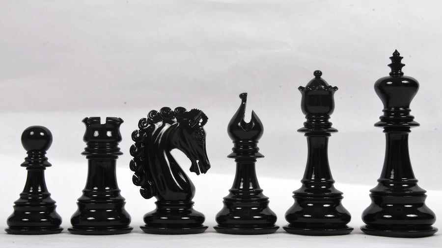 Black & White Painted Chess Pieces 4.40'' King - Slighty Imperfect