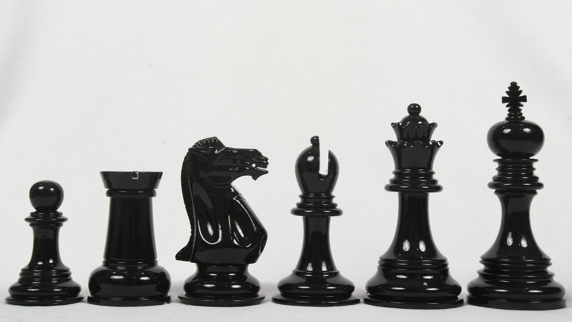 Staunton Chess Pieces Black & White Painted Wood 4.4" - Slightly Imperfect
