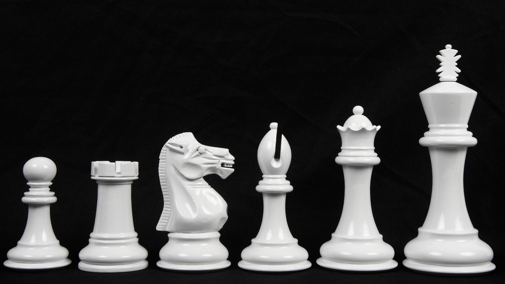 Affordable Magnetic Chess Set Sheesham & Boxwood Dice - Slightly Imperfect | CHESSBAZAAR