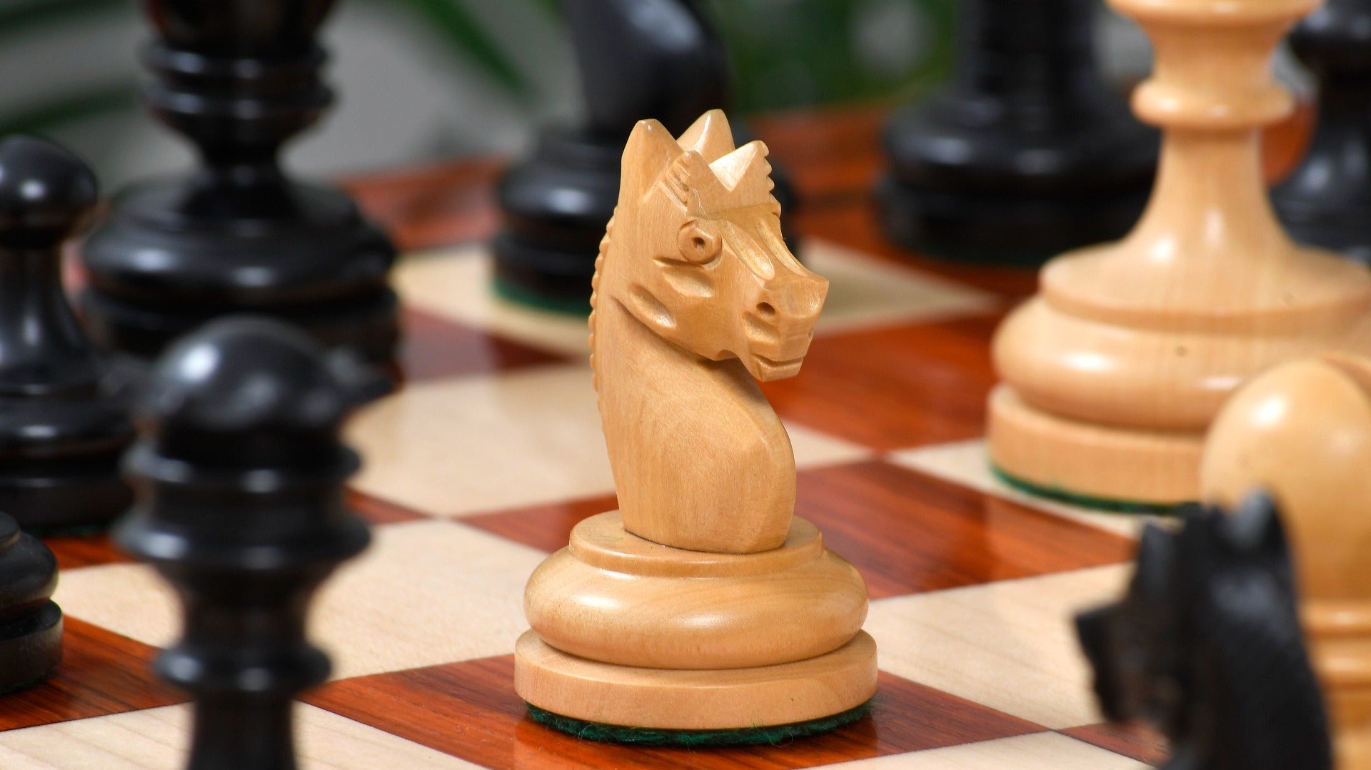 1930 Knubbel Analysis Chess Pieces in Ebonized & Natural Boxwood 3" | CHESSBAZAAR