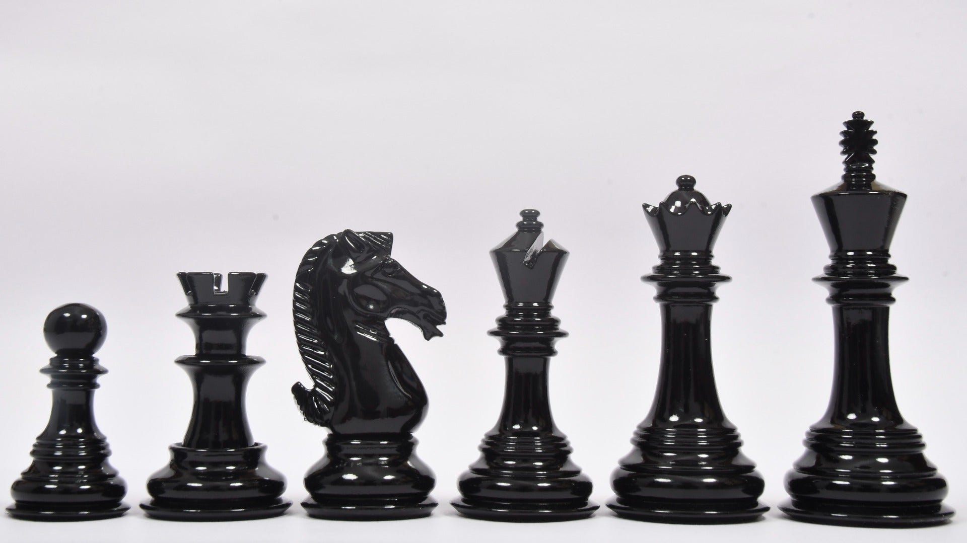 Chess Pieces in White & Black Painted Boxwood (4.4" King) - Slightly Imperfect | Chessbazaar