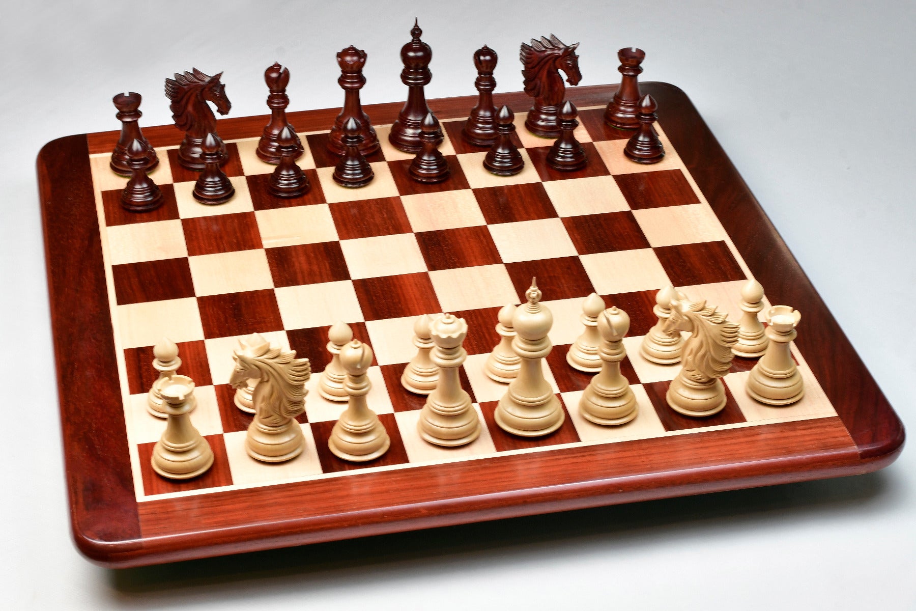 Sher-E-Punjab Pieces in Bud Rose Wood/Box Wood- 4.6" King With Board & Box