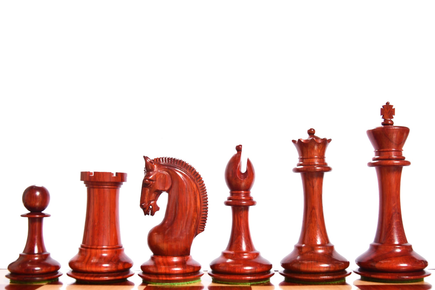 The CB Red Rum Luxury Staunton Series Chess Pieces in Bud Rosewood / Boxwood - 4.4" King