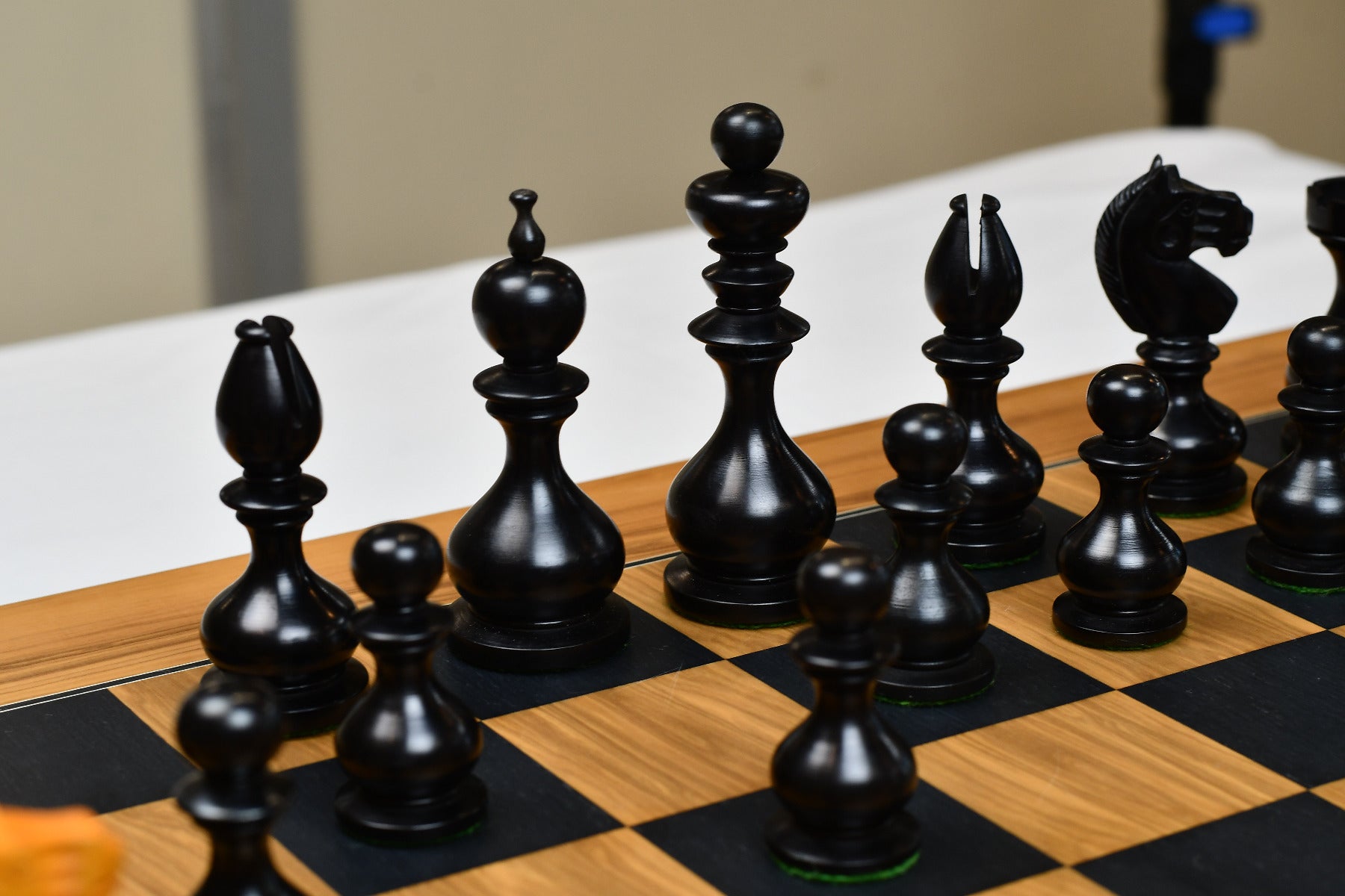 Repro Dublin Calvert Chess Pieces in Ebonized/Antiqued Boxwood with Chessboard & Box - 4.1" King