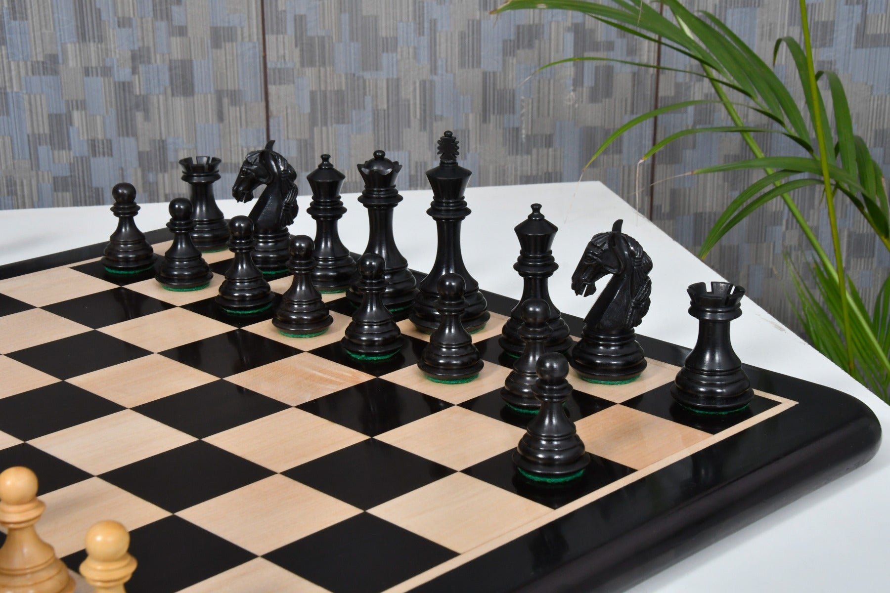 The New Columbian Series Chess Pieces in Ebony/Boxwood - 3.8" King with Wooden Chess board