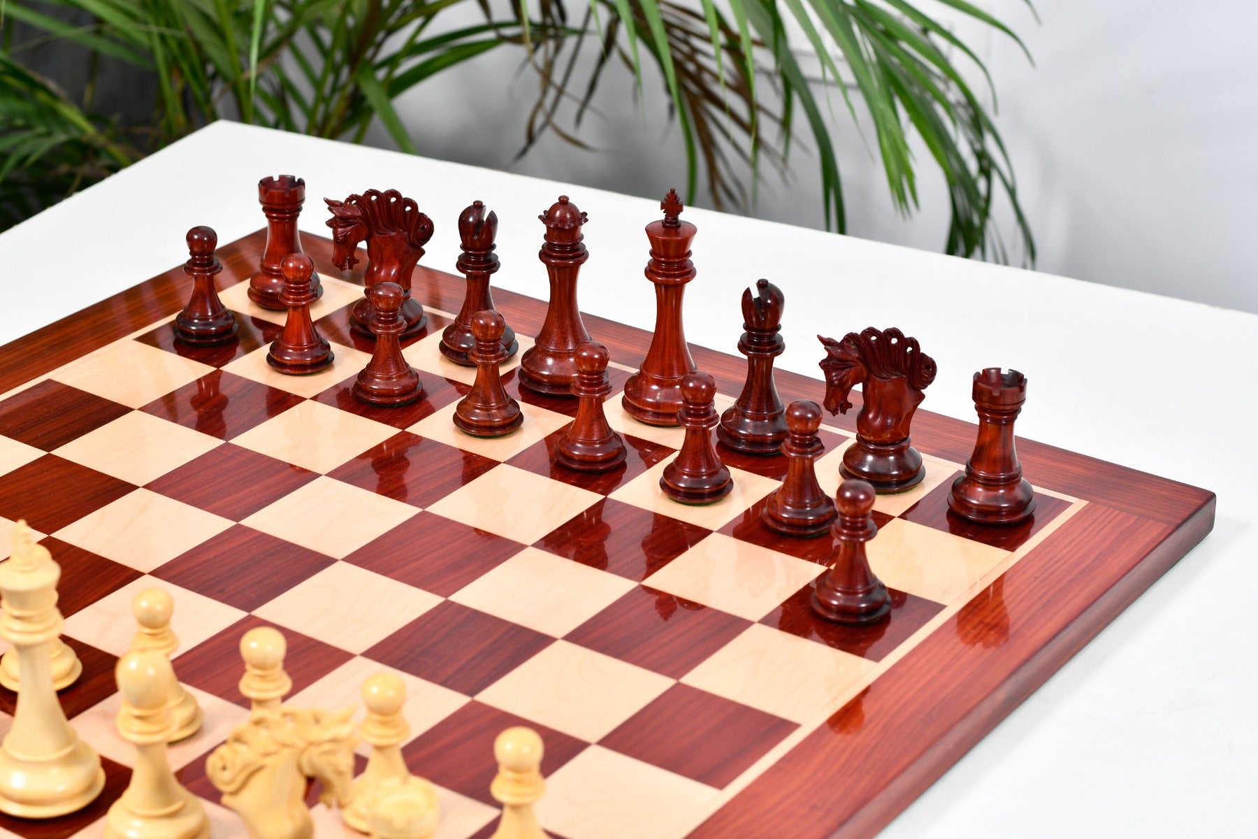 The Pegasus Series Artisan Staunton Chess Pieces version 2.0 in Bud Rosewood and Boxwood - 4.6" King