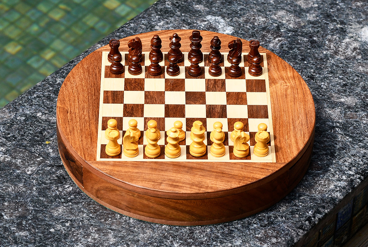 Travel Series Round Magnetic Chess Set in Sheesham & Maple - 9"