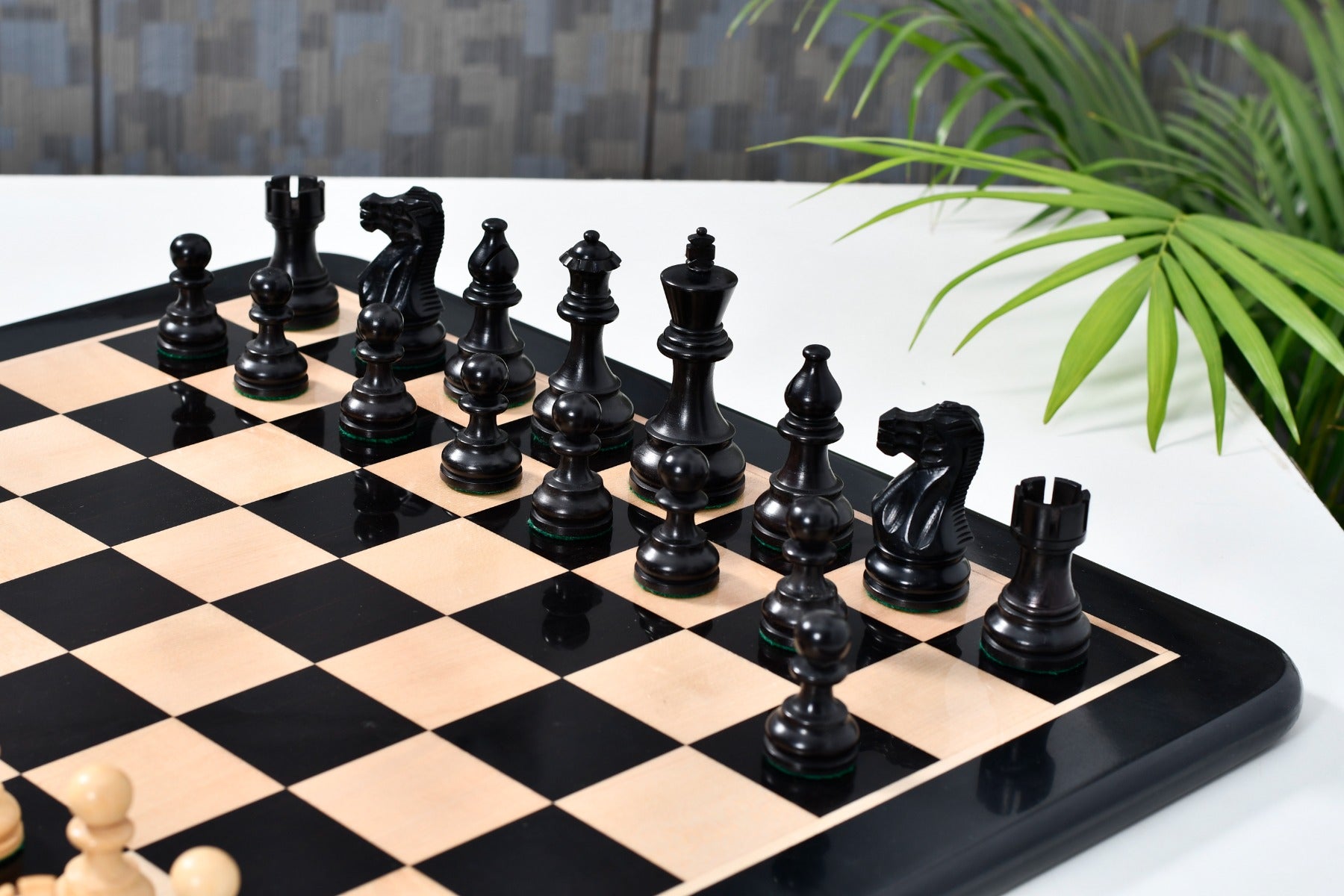 The Smokey Staunton Chess Pieces in Ebonized/Boxwood- 3.8" King with Board